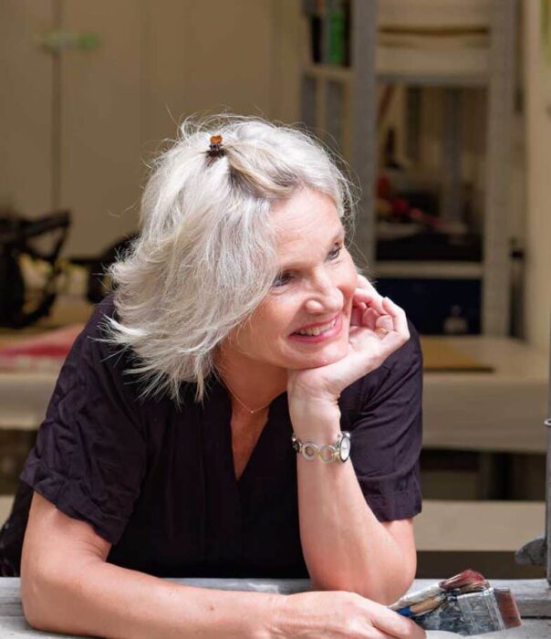 daniela-bosshard-steinbergkunst-portrait Künstlerin Daniela Bosshard Steinbergkunst Seegräben Wetzion